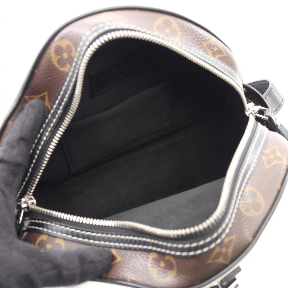 LOUIS VUITTON Authentic Brown Leather Shoulder Bag - Picture 3 of 10